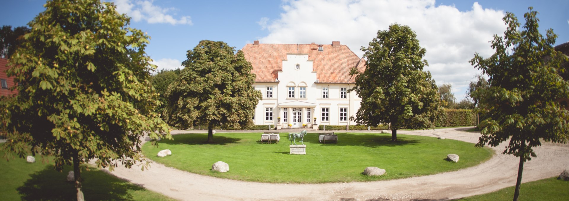 Exterior view Klein Nienhagen Manor, © Gut Klein Nienhagen / Anne Karsten