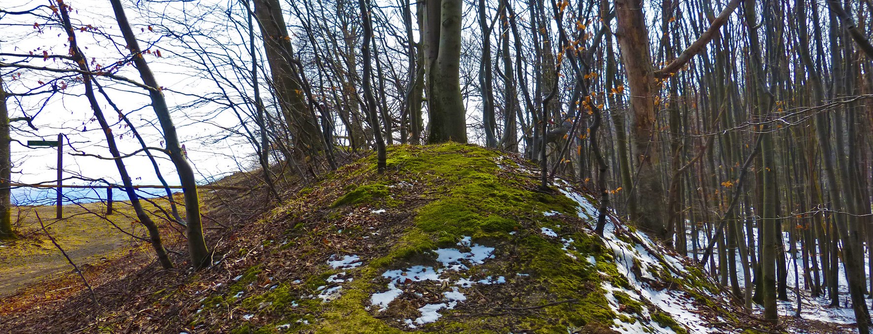 The probably oldest castle rampart of Rügen in winter, © Archäo Tour Rügen