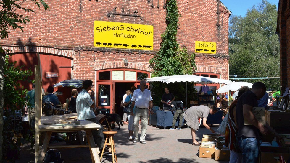 "Land&Leute" Market at the SiebenGiebelHof, © Cafè 7/Elain Volmer