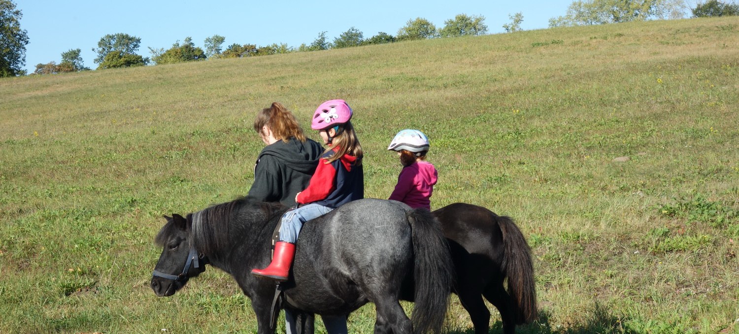 Lisa pony riding with Franklin and Tomy, © Anja Debniak
