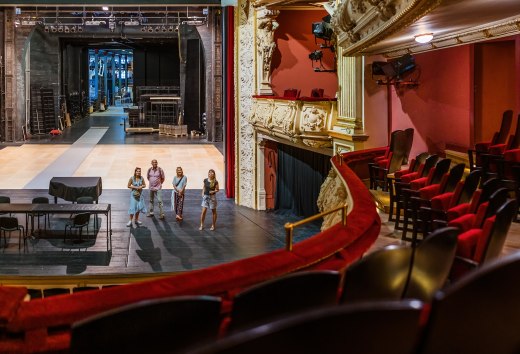 Curtain up at the Mecklenburg State Theater in Schwerin, © TMV/Tiemann