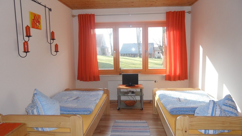 Bright 2-bed room of the vacation apartment Kirchenblick, © Ferienwohnung Kirchenblick/Schwarz