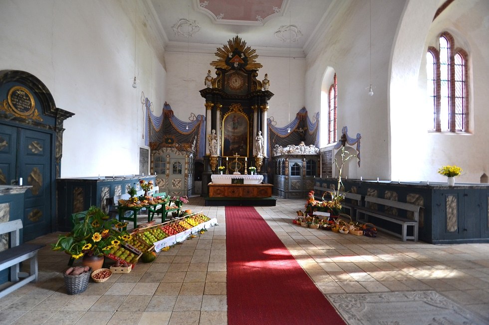 Interior view of St. Jacobi church in Gingst on Rügen for harvest thanksgiving, © Tourismuszentrale Rügen