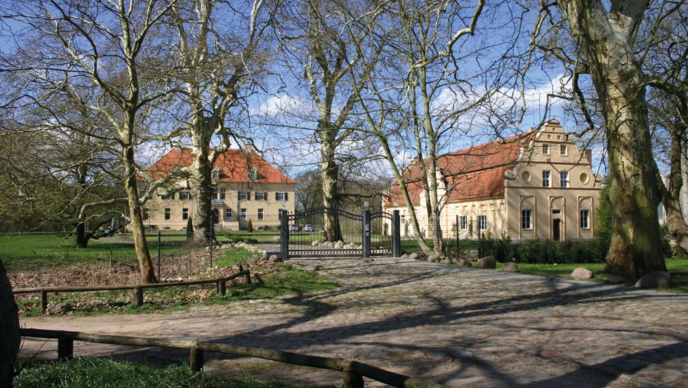 Manor house Groß Gievitz, © Axel Thiessenhusen (gutshaeuser.de)