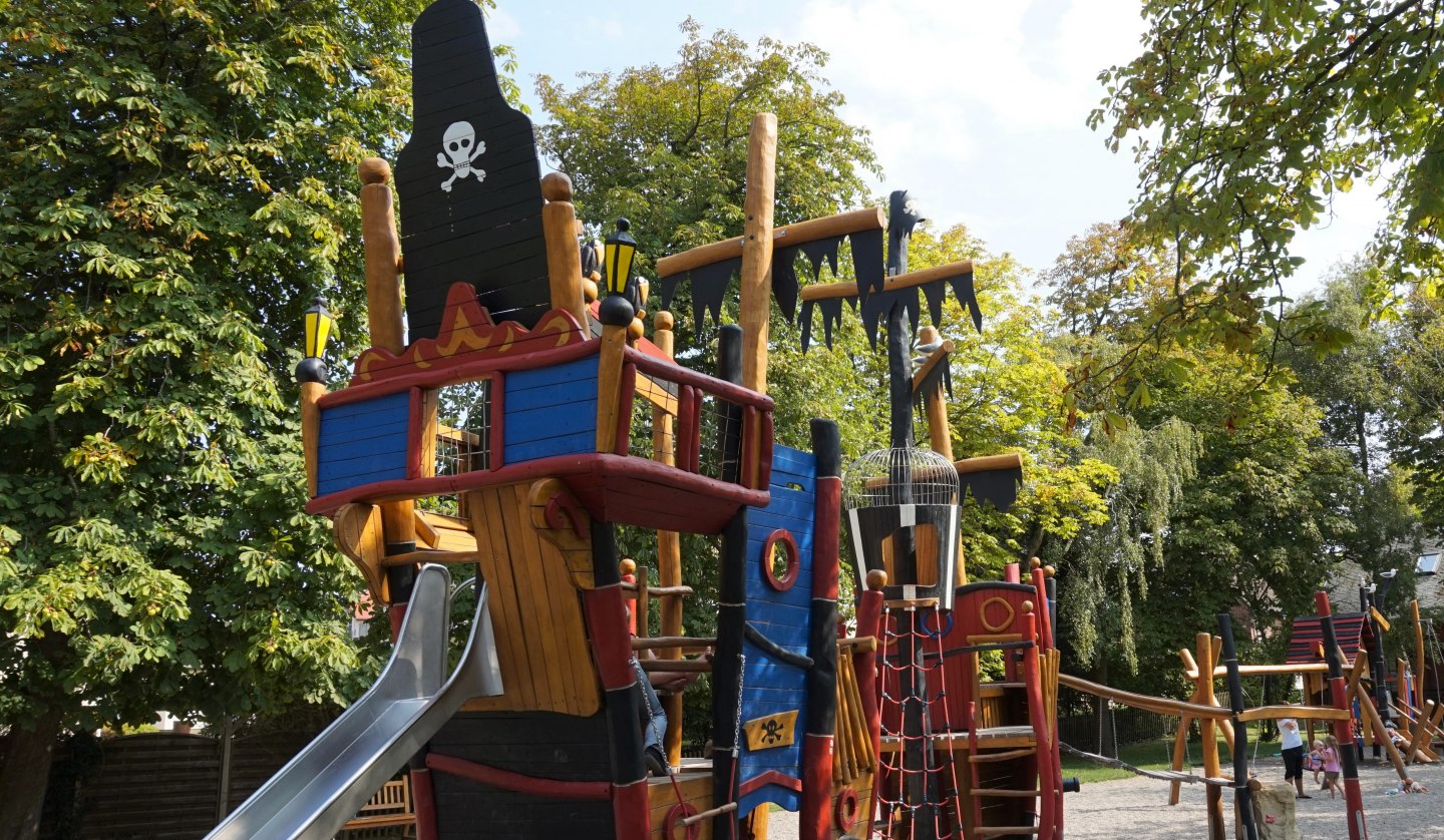 Pirate cog on the playground, © Cindy Wohlrab / KVW Wustrow