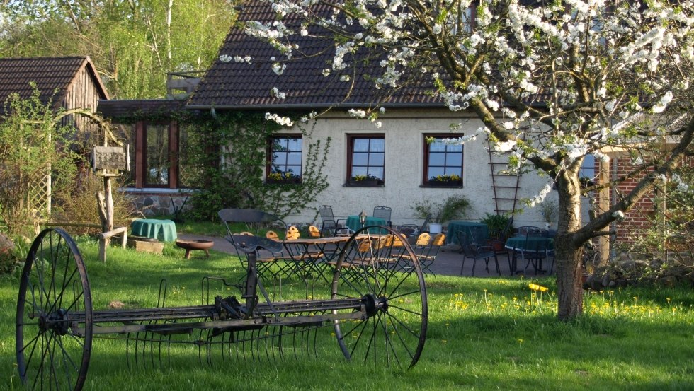 Exterior view farm, © Luise Beaumont