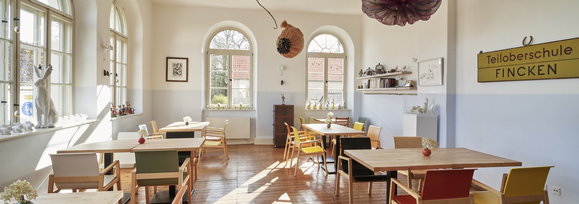 Classroom restaurant, © Kavaliershaus am Finckener See / Henryk Weiffenbach