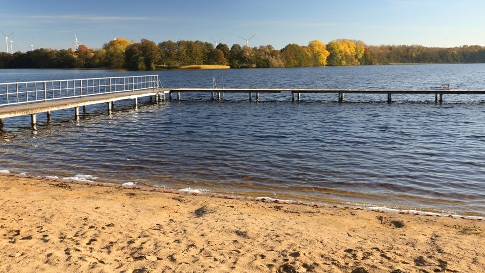 Broock lido - beach with a view of the lake, © TMV/Gohlke