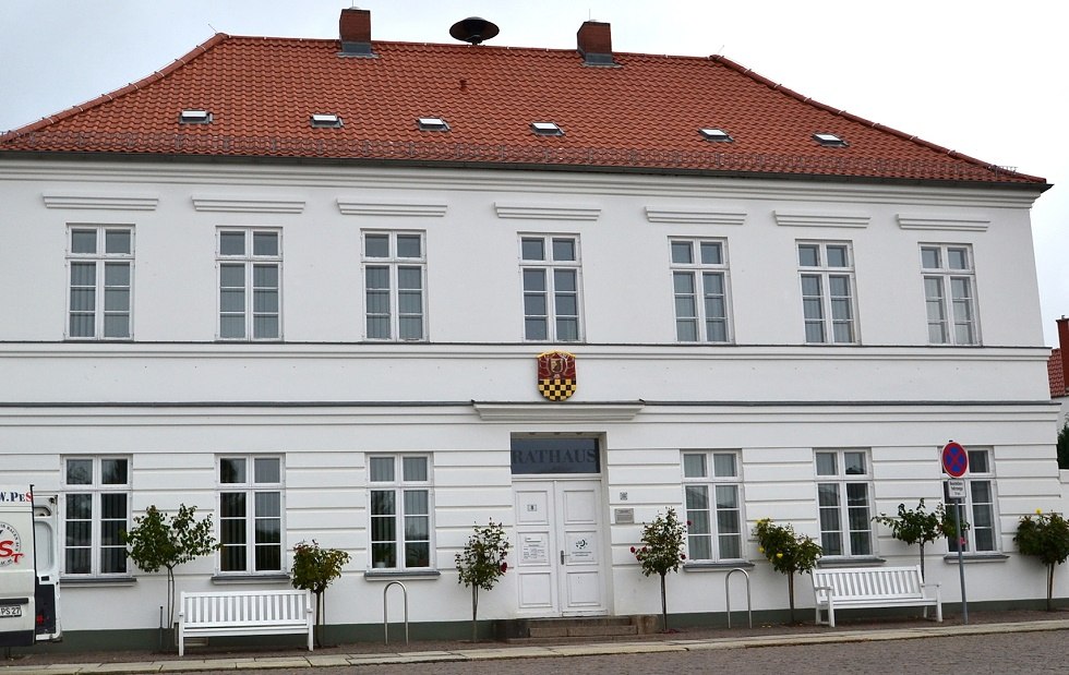 Putbus city hall, © Tourismuszentrale Rügen