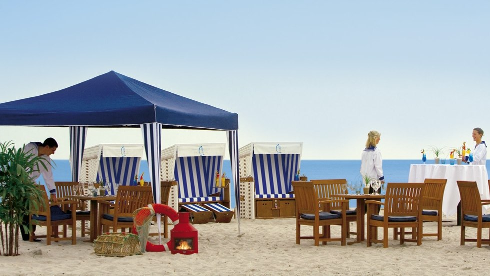 We bring your event directly to the beach, © Yachthafenresidenz Hohe Düne