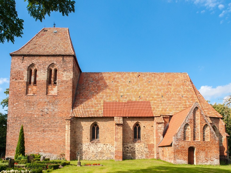 South side of the church Old Karin, © Frank Burger