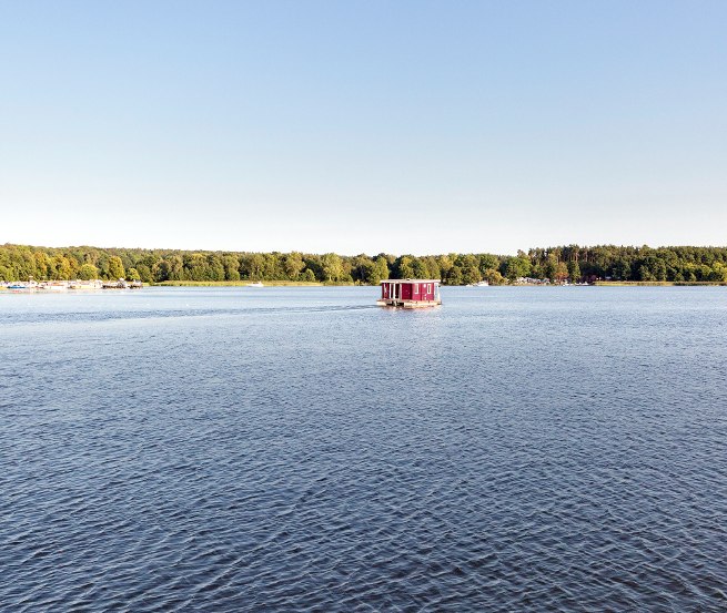 Experience endless expanses during a trip on a raft across the Stolpsee lake, © TMB-Fotoarchiv/Steffen Lehmann