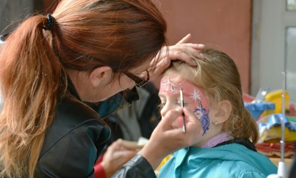 Children's face painting, © Farbenspiel und Kinderspaß