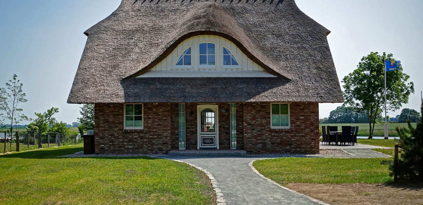 Thatched cottage, © P. Dombrowski