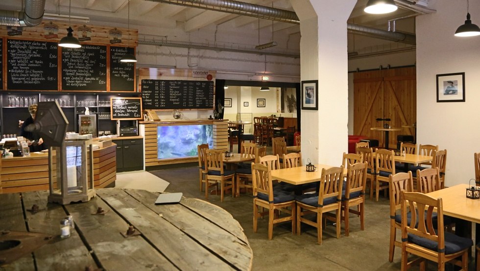 View into the fish fry kitchen, © F&F Fisch und Feinkost GmbH