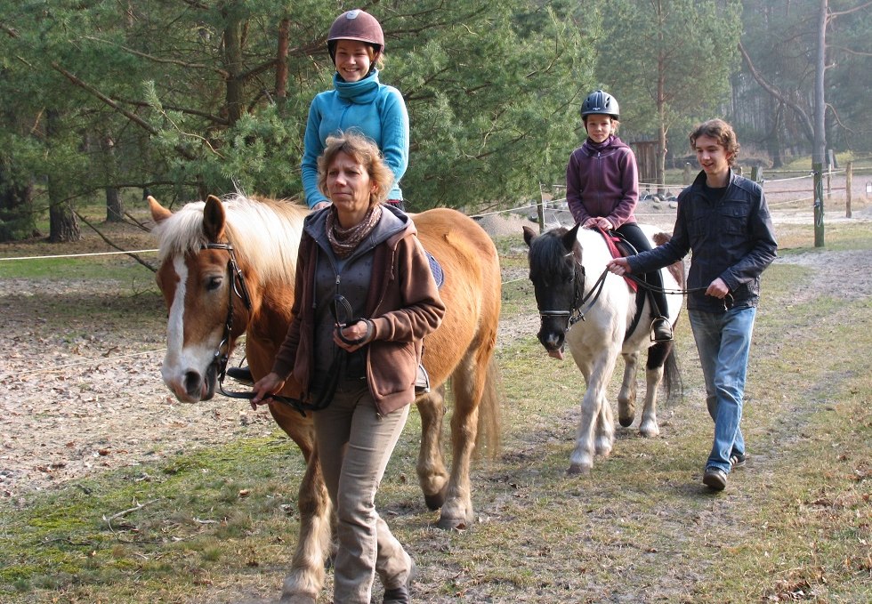 Especially popular is the Pony Farm Day, which children spend at the Fennhof without their parents, © Fennhof/Steinhof