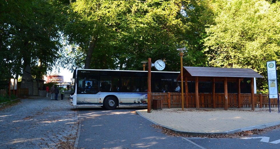 Bus loop in front of the entrance to the National Park Center, © Tourismuszentrale Rügen