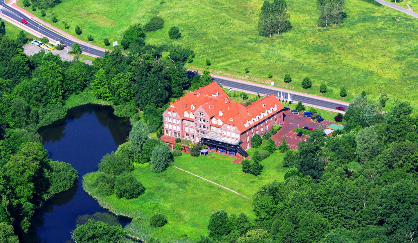 Aerial view of the hotel, © The Royal Inn Park Hotel Fasanerie