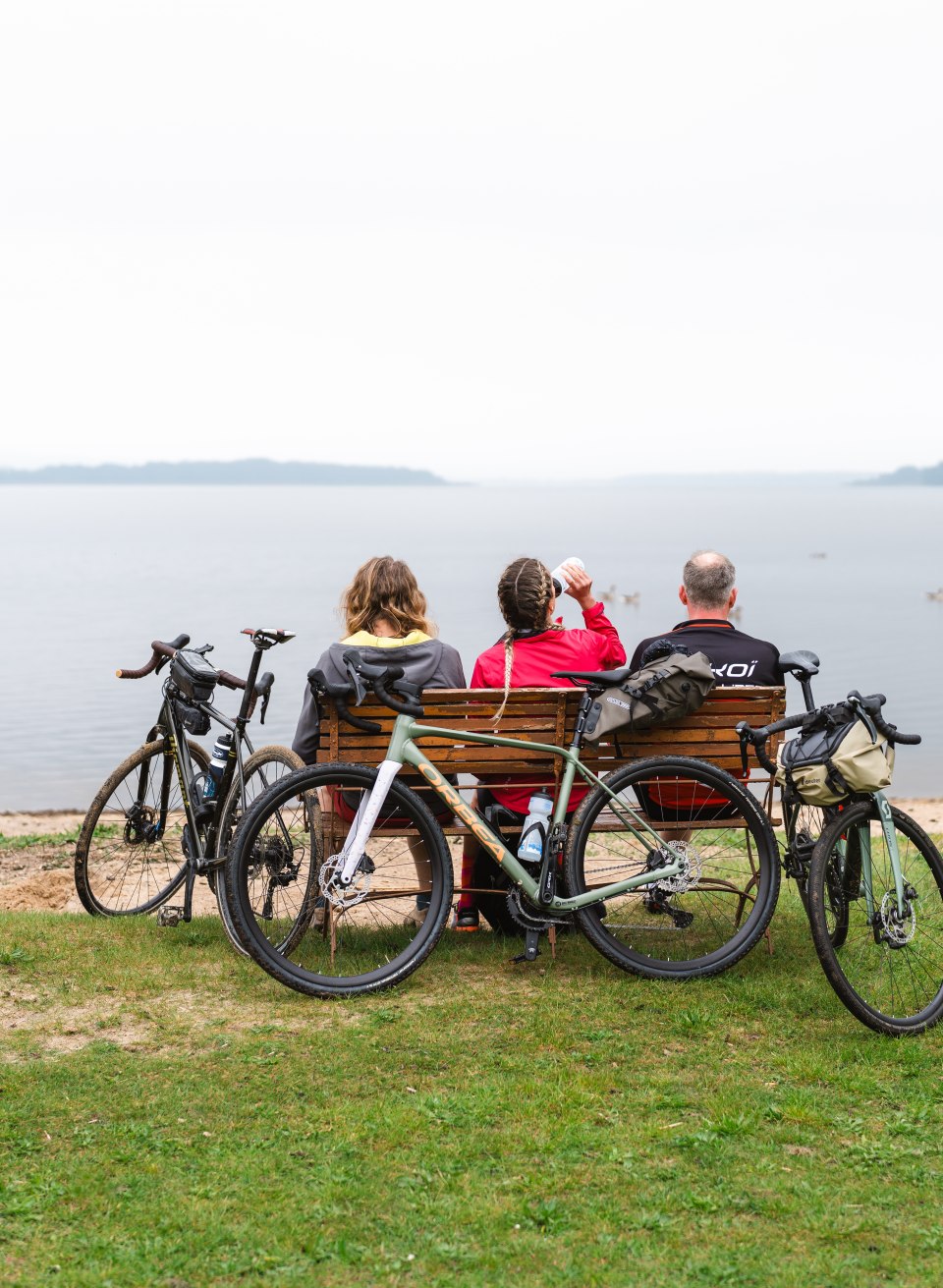 A break is a must! Sarah and her two buddies Vito and Thomas take a break at Lake Malchin to unwind.