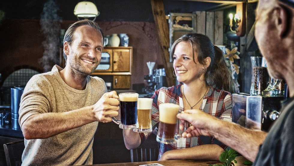 Cozy get-together in the baking and brewing barn "Rumpelstilz"., © TMV/pocha.de