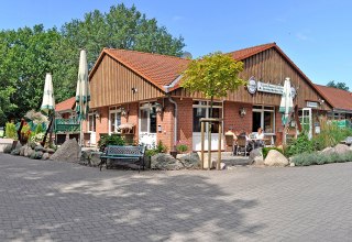 © Gästehaus Lietzow & Störtebeker Camp